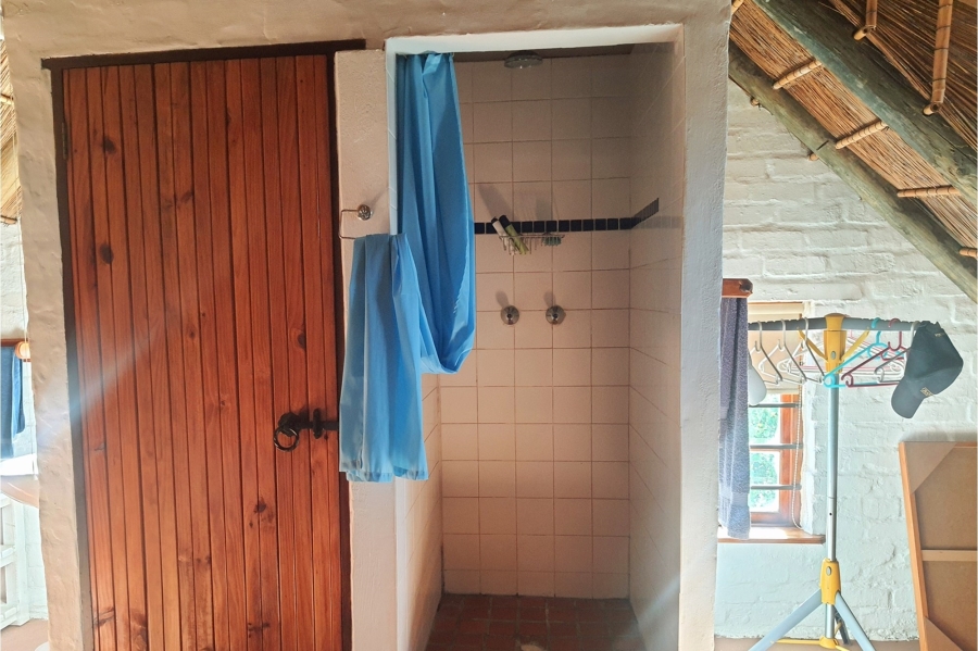 4 Bedroom Property for Sale in Boggomsbaai Western Cape